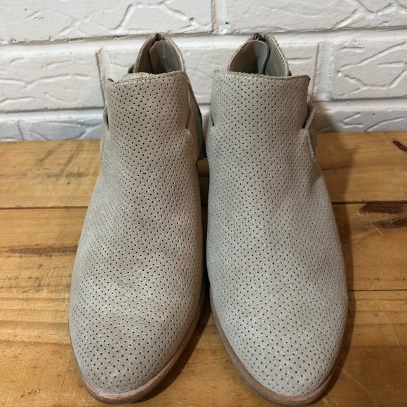 dolce vita tiger booties